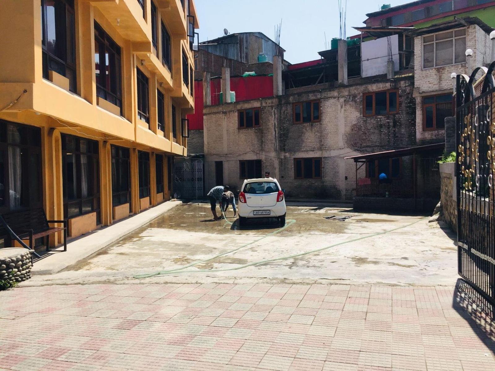 Hotel Kashmir Hill Town Srīnagar Exteriér fotografie